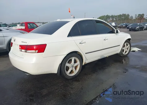 2008 Hyundai Sonata Limited V6/Se V6 z USA, uszkodzony, nr VIN 5NPEU46F18H355948